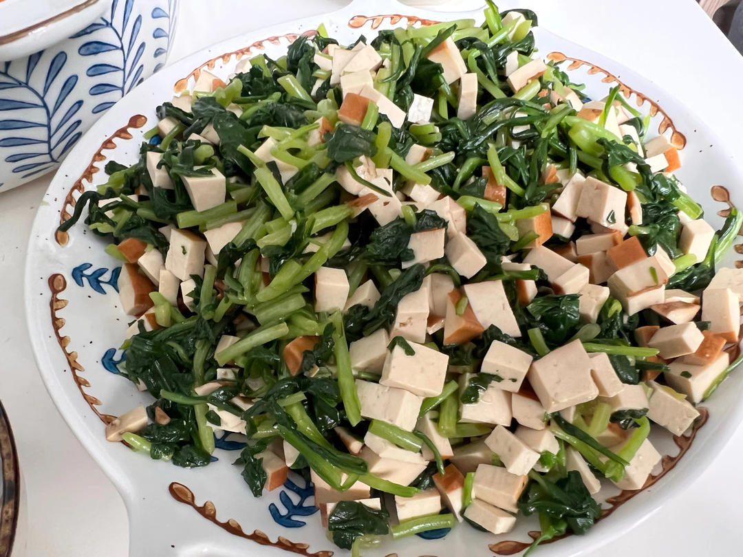 凉拌香干马兰头