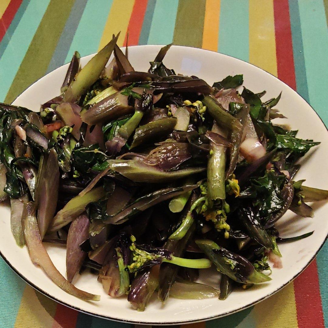 清炒红菜苔