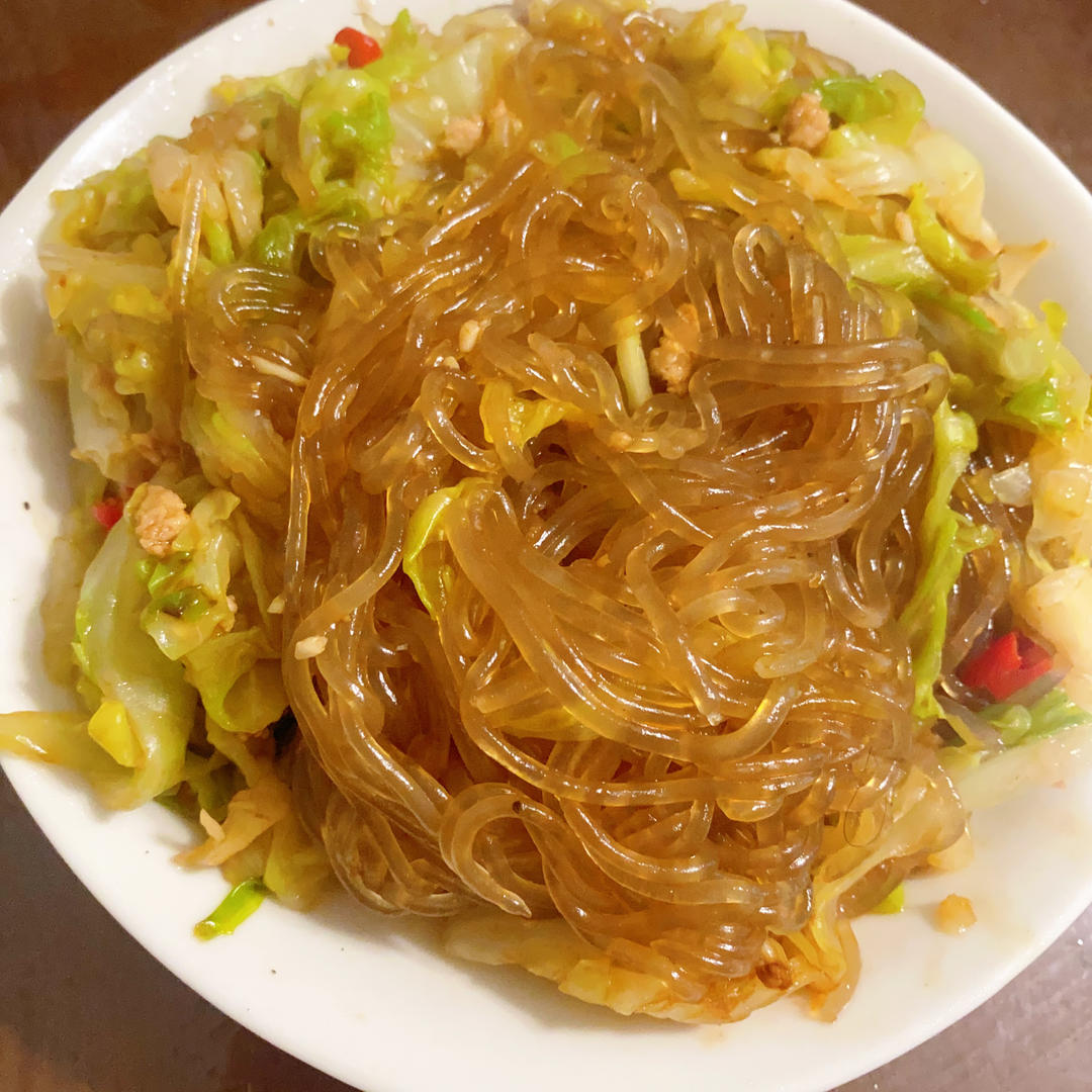 包心菜炒红薯粉丝