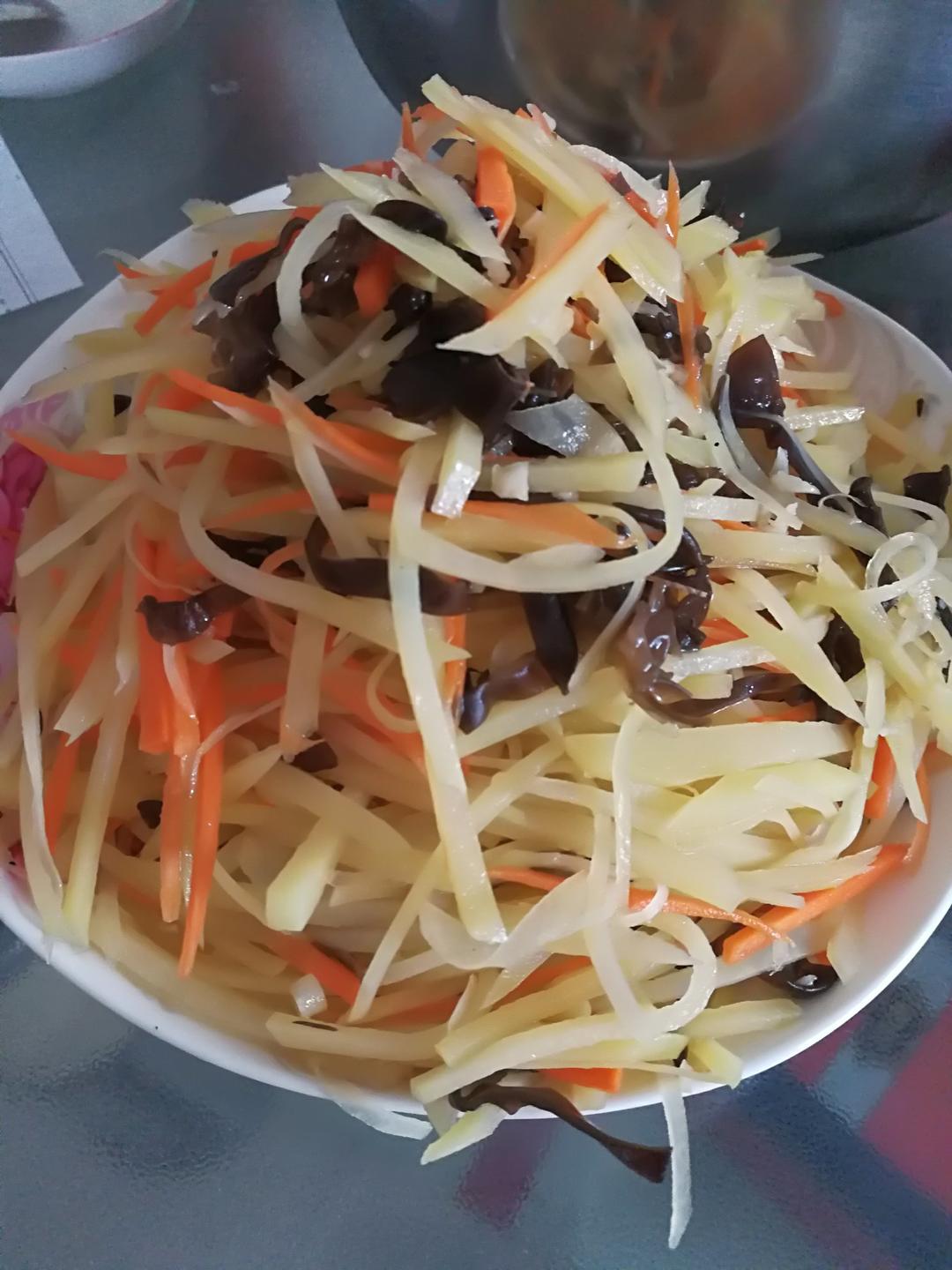 凉拌土豆丝
