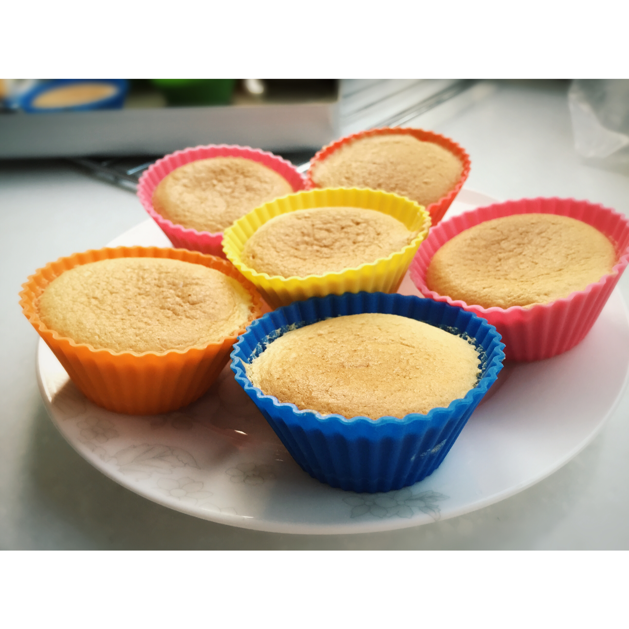 消耗淡奶油之作——淡奶油小蛋糕