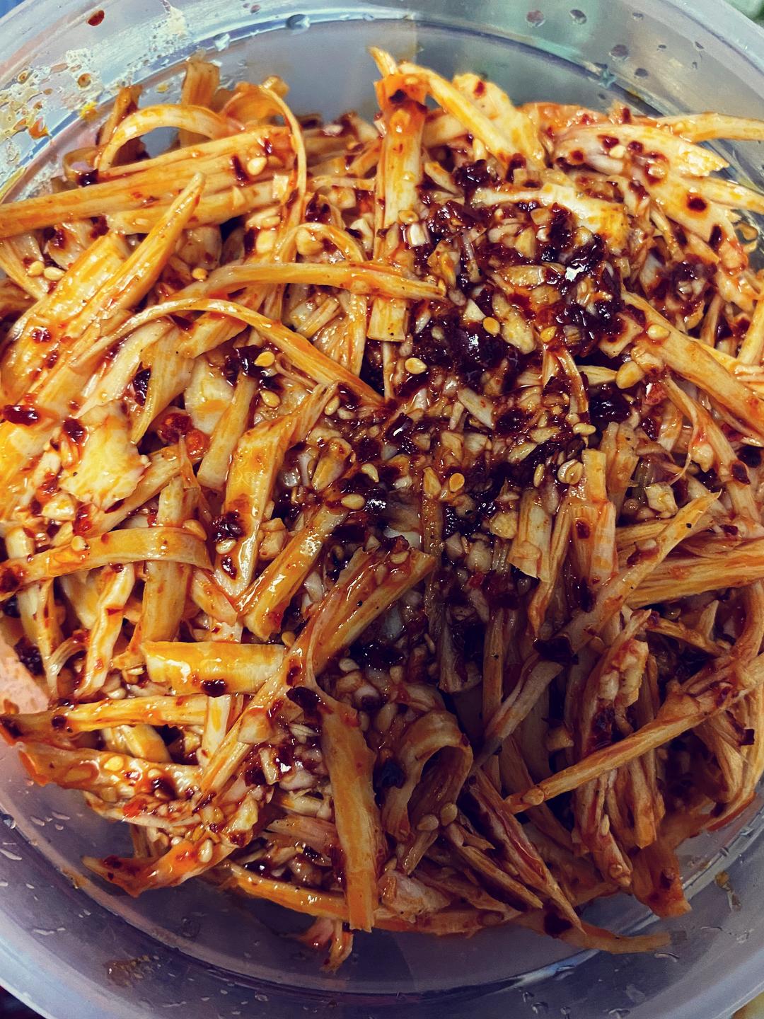 韩式凉拌牛板筋朝鲜族香辣下酒小菜