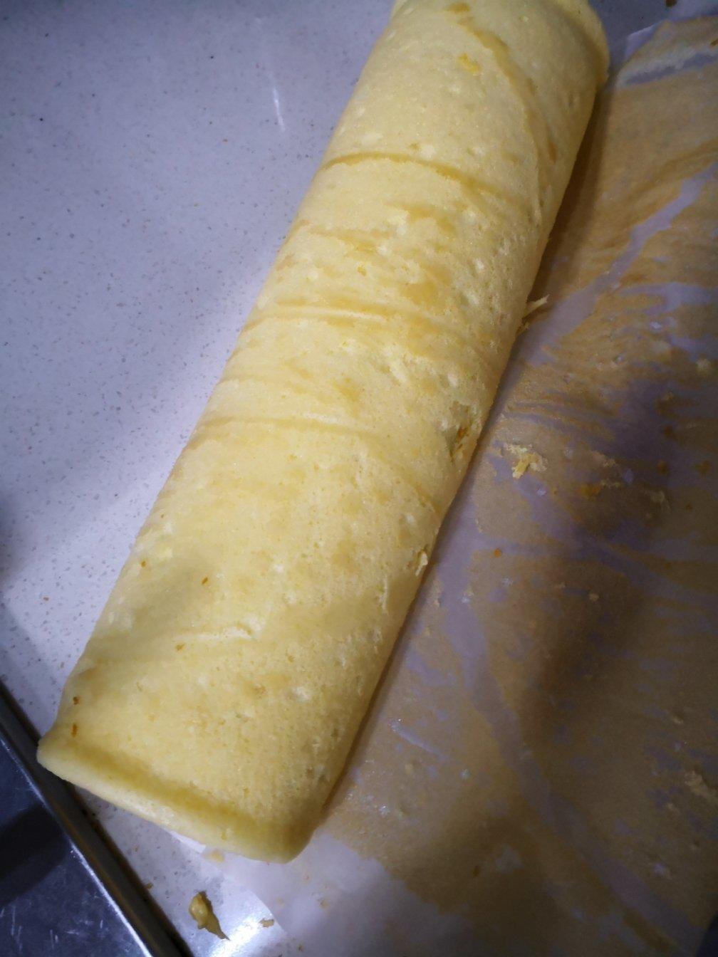 材料最简单的【低卡蛋糕卷】卡仕达戚风卷