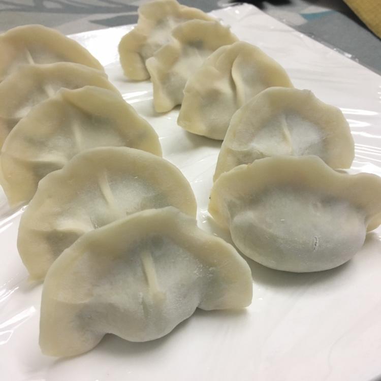 普通大肚饺子包法（内有羞答答小视频ヾ(@^▽^@)ノ　）