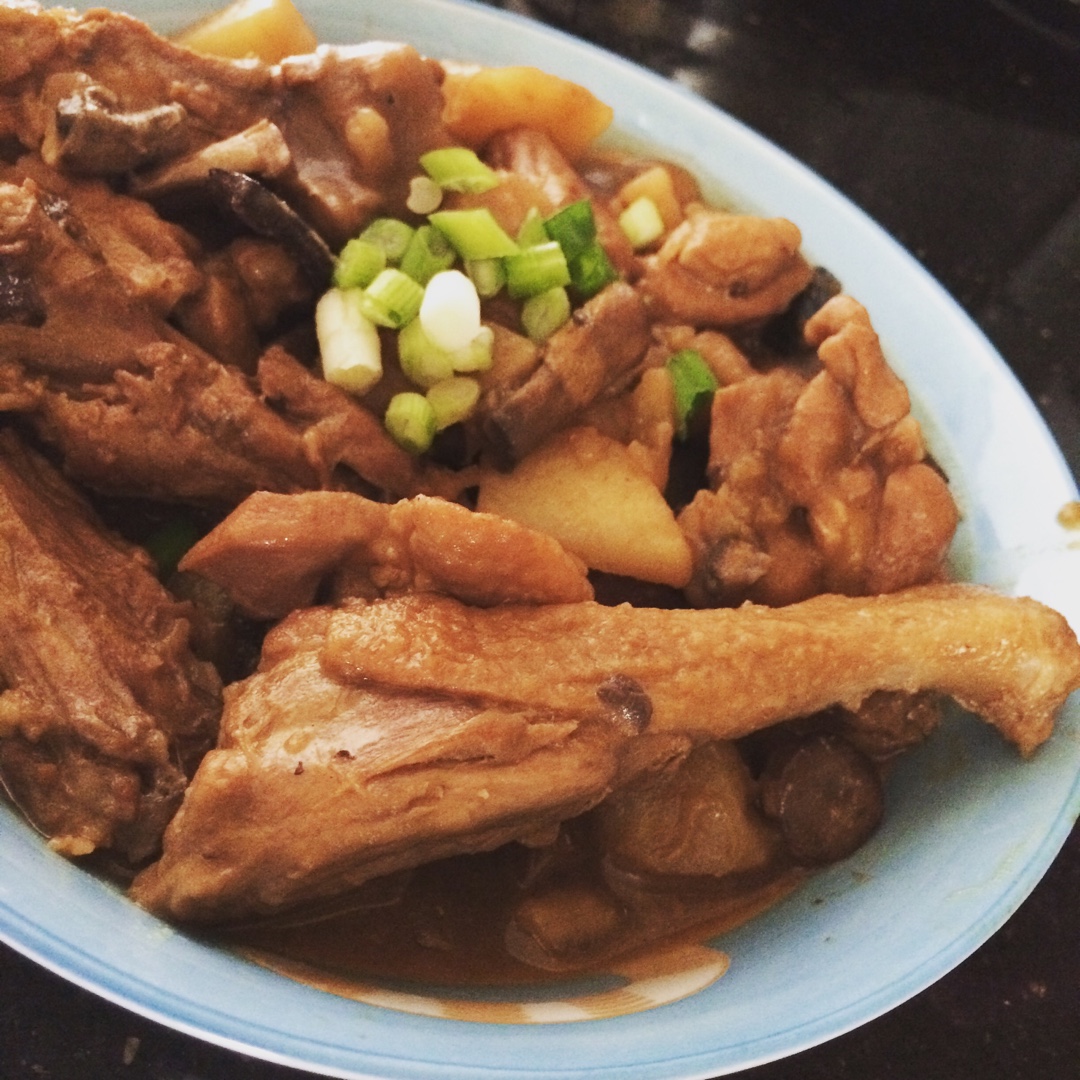 土豆焖鸭