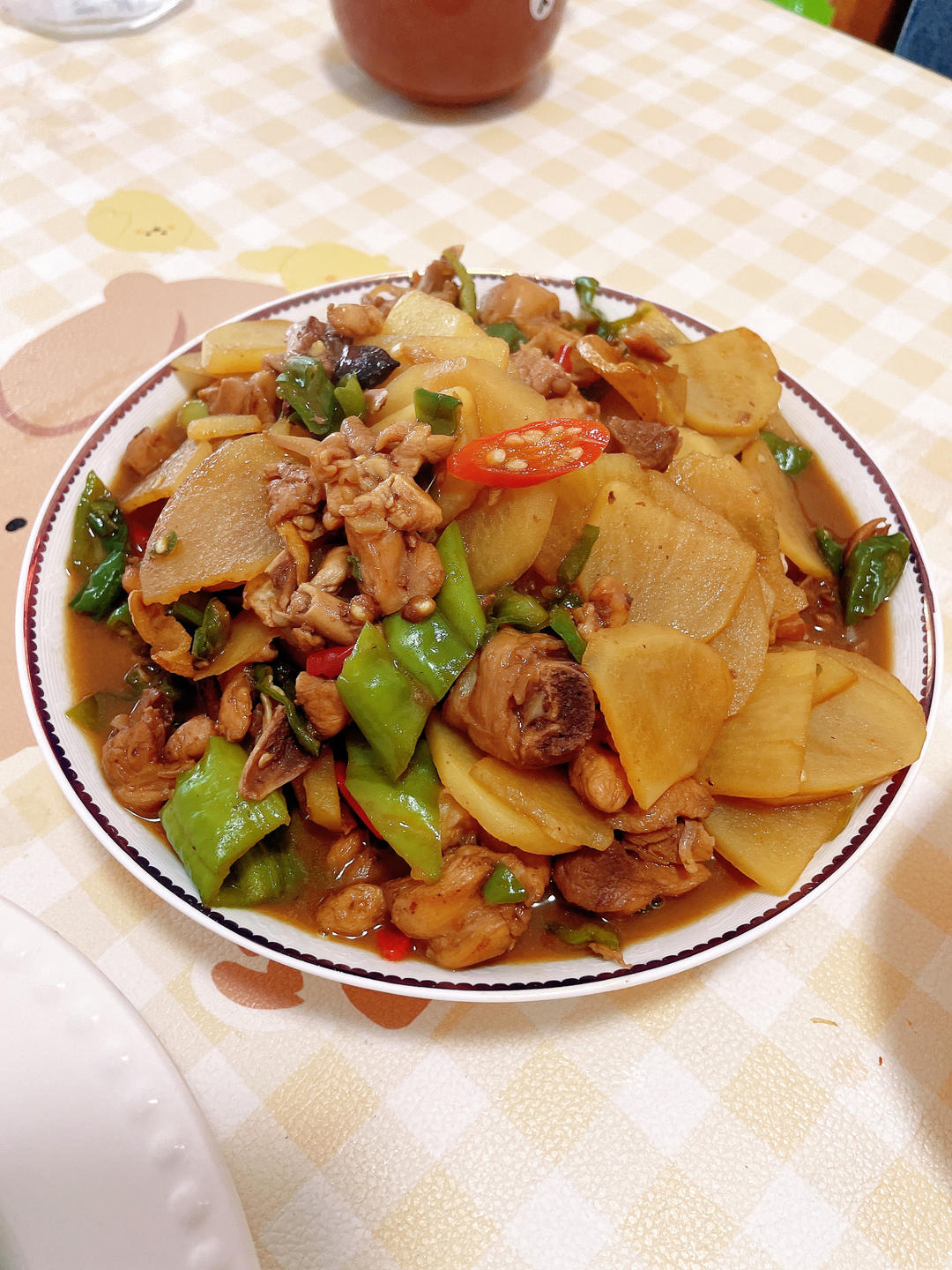 厨师长教你：鲁菜“枣庄辣子鸡”的家常做法，汁香味浓，鲜辣过瘾