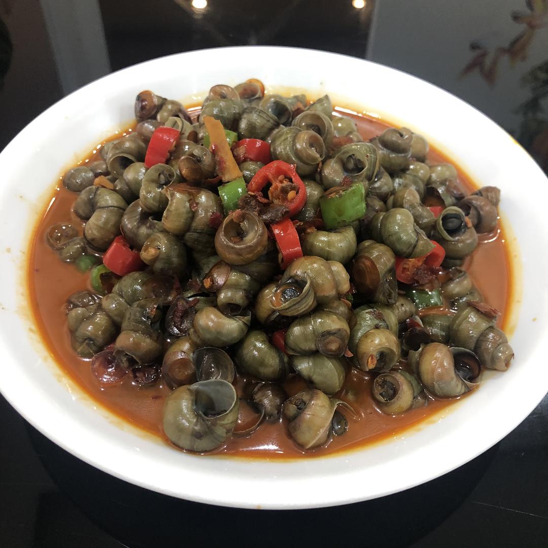 1人做过这道菜瑜点点用料红烧螺丝的做法热锅冷油,放生姜,豆豉酱