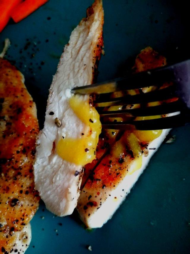 鸡胸肉藜麦沙拉