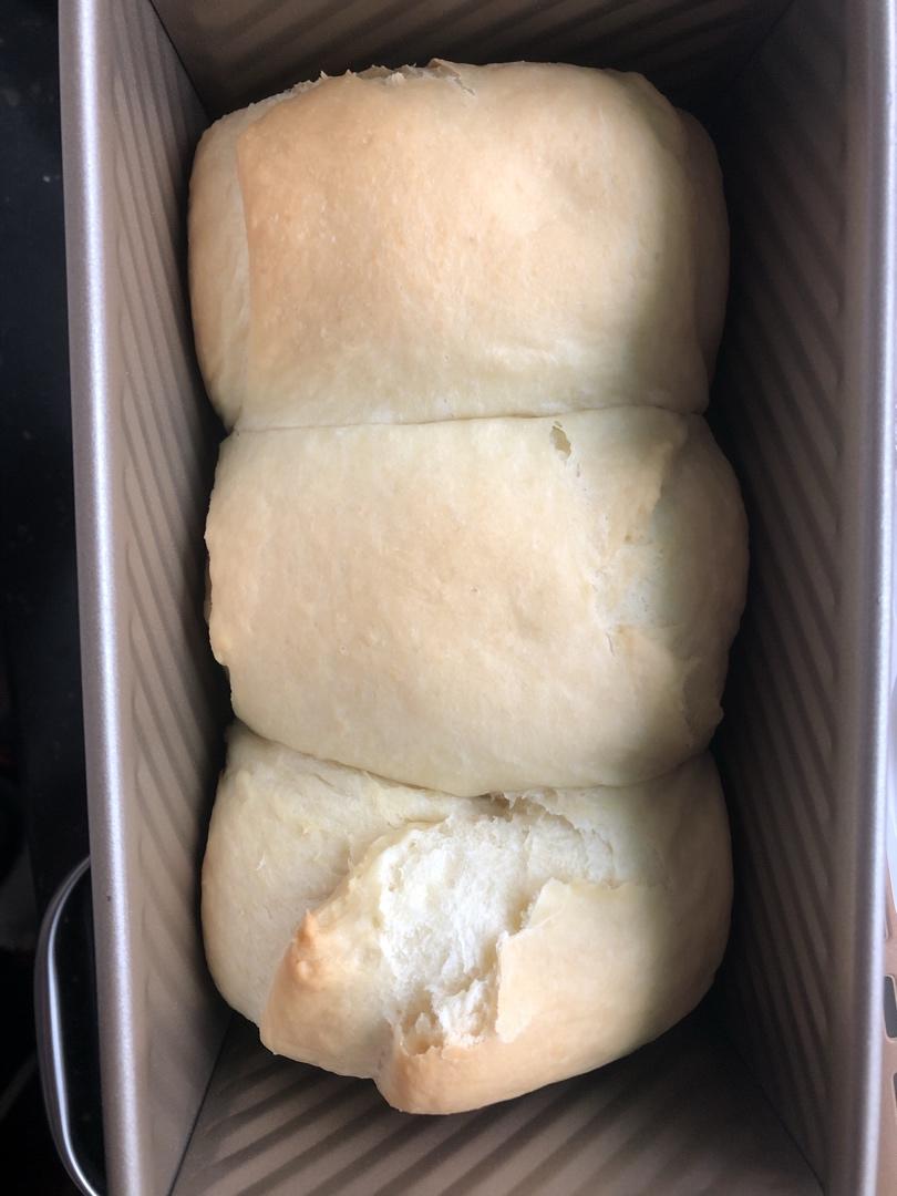 吐司，奶香手撕面包，超级香浓