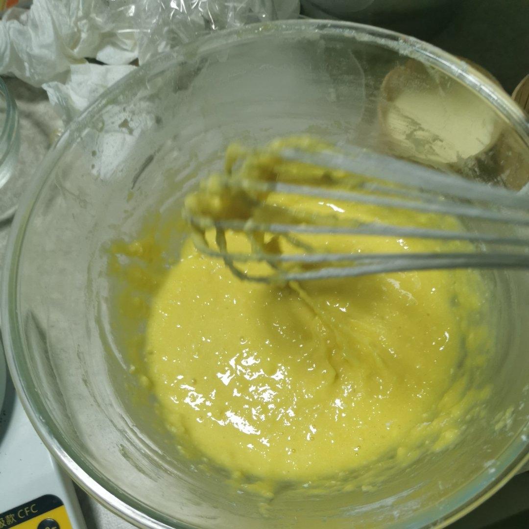 纸杯蛋糕 8寸戚风蛋糕的量