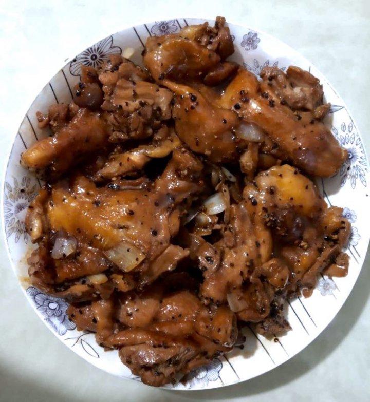 黑椒鸡腿饭