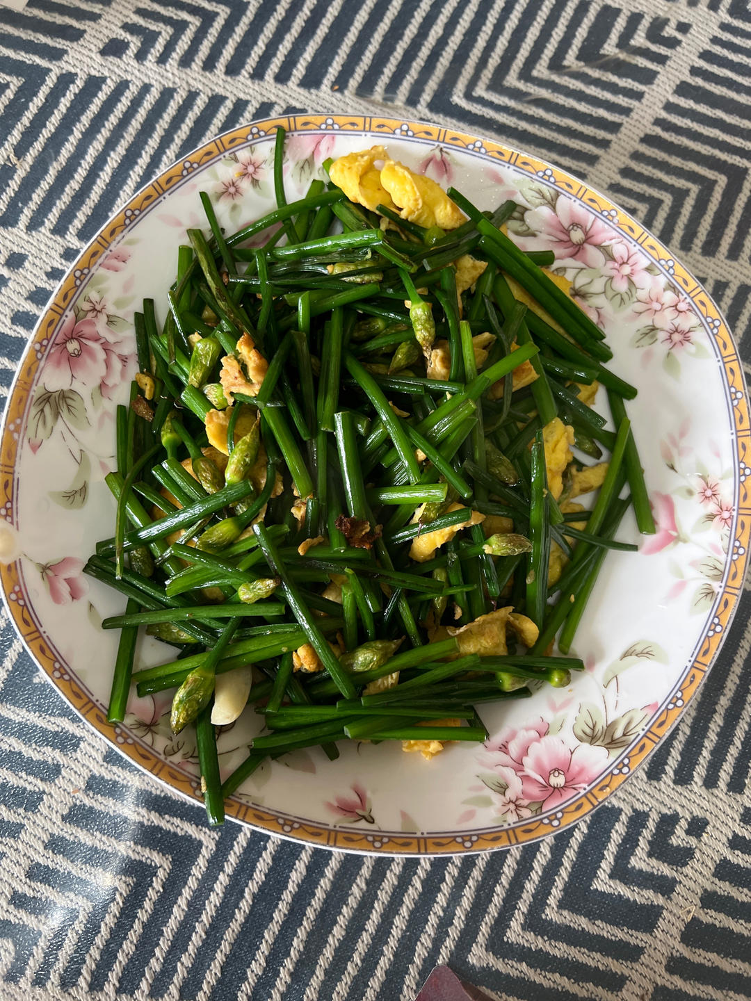 韭菜花炒鸡蛋