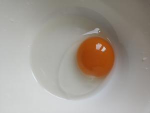 油炸 蛋液 刀切白馒头的做法 步骤2