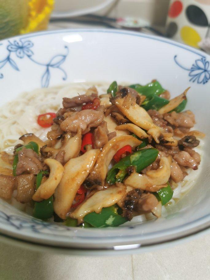 太绝了‼️巨好吃的家常菜 | 鲍鱼辣椒炒肉♥️