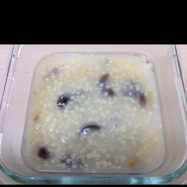 营养可口的——小米海参粥