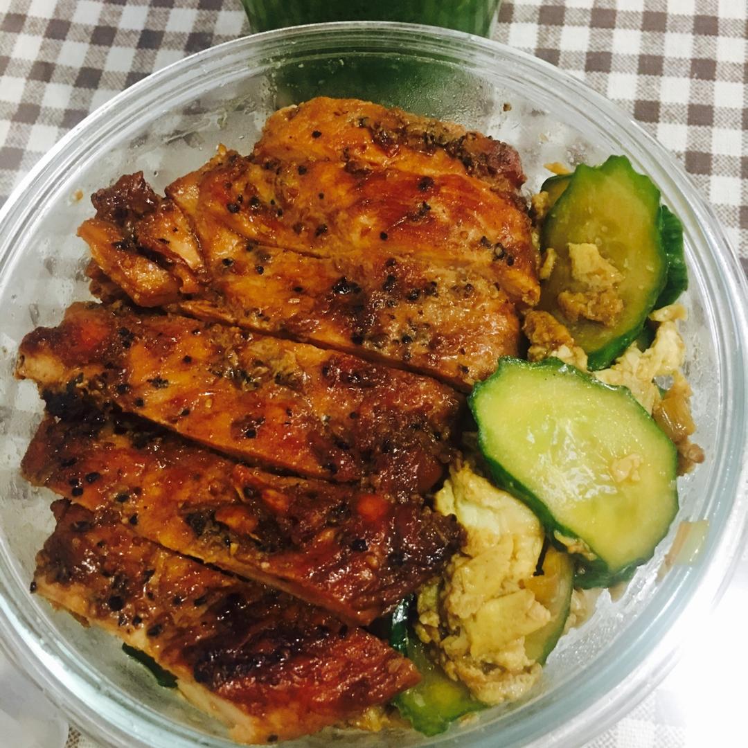 酷炫屌炸天好吃的煎鸡胸肉（香蒜蜂蜜煎鸡胸肉）