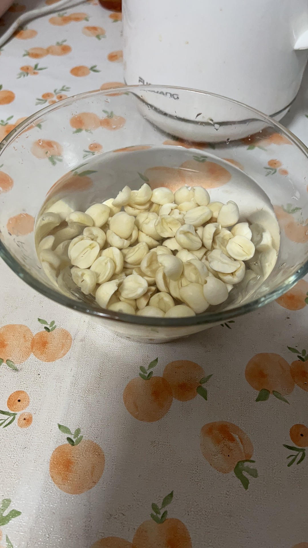 自制低糖莲蓉馅，少油少糖不甜不腻。 冰皮月饼适用