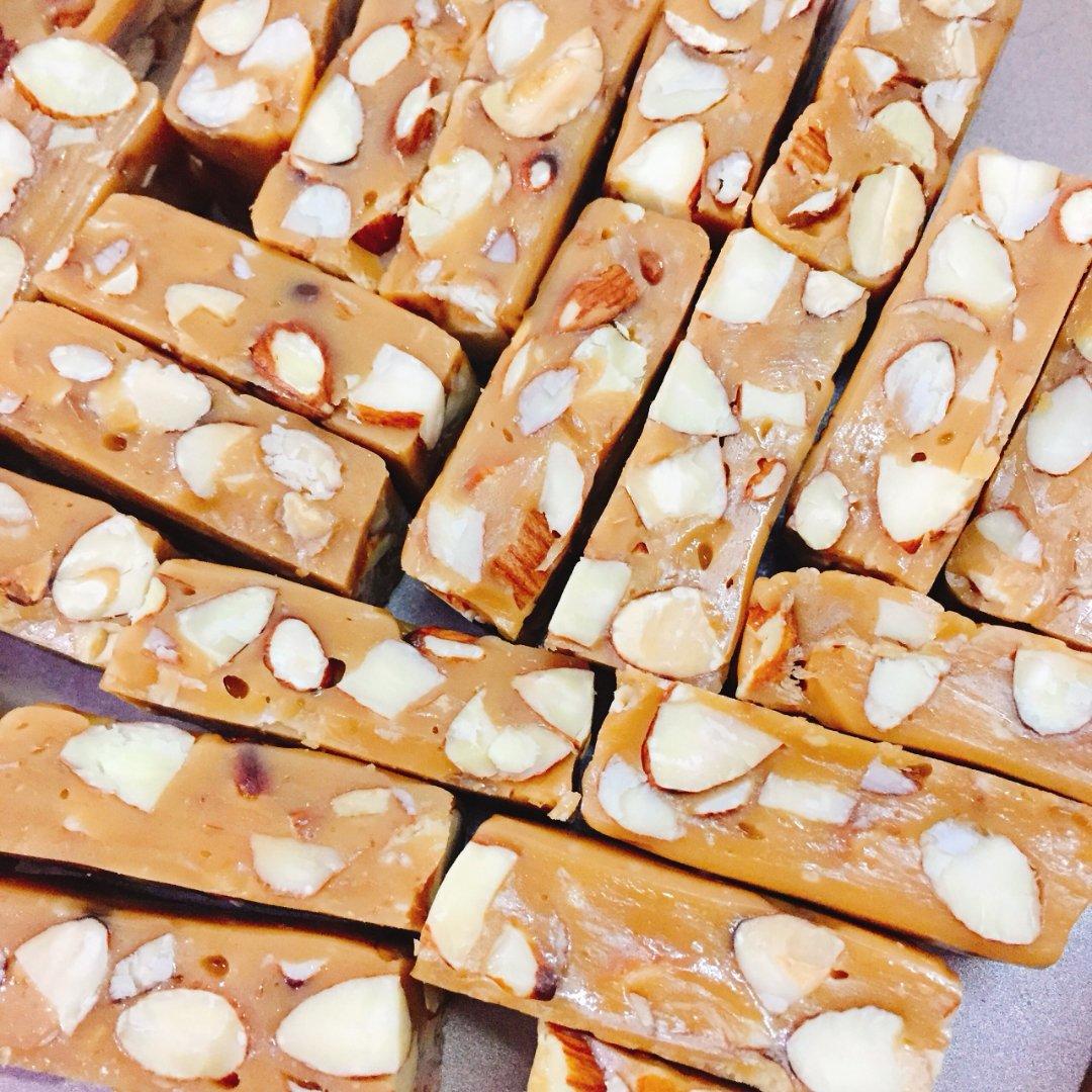 焦糖海盐杏仁太妃糖