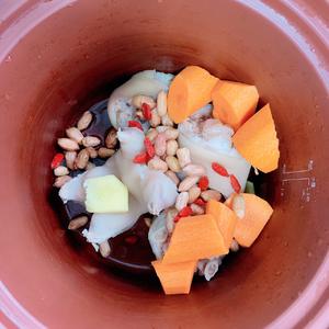 下奶猪蹄汤➕红烧猪蹄的做法 步骤3