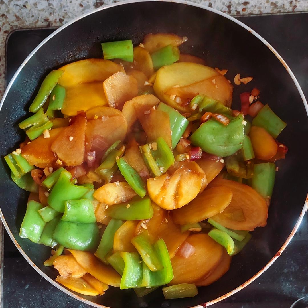 比肉都好吃的青椒炒土豆片😋简单又美味❗️