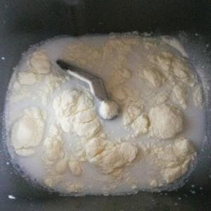 椰奶白面包的做法 步骤1
