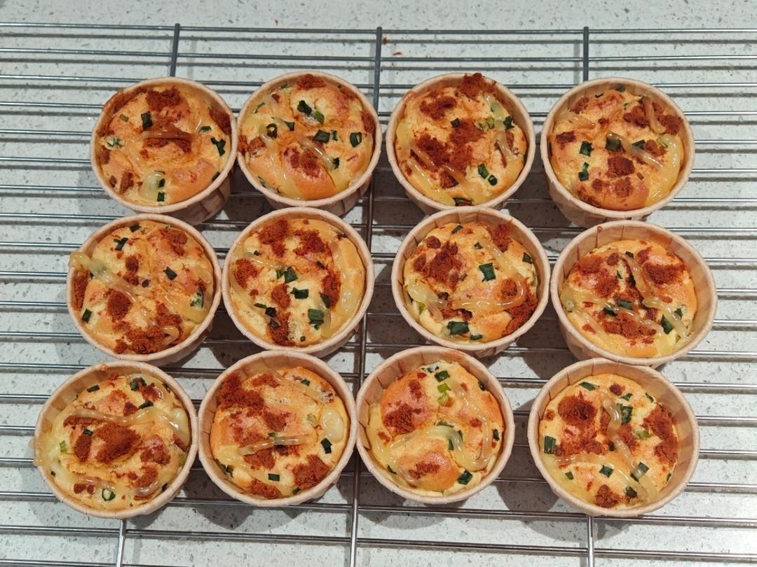 超级松软的香葱肉松火腿杯子蛋糕，不塌陷不回缩，料足巨好吃