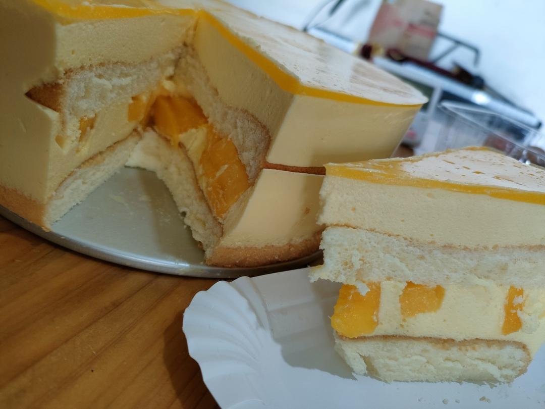 8寸芒果慕斯蛋糕