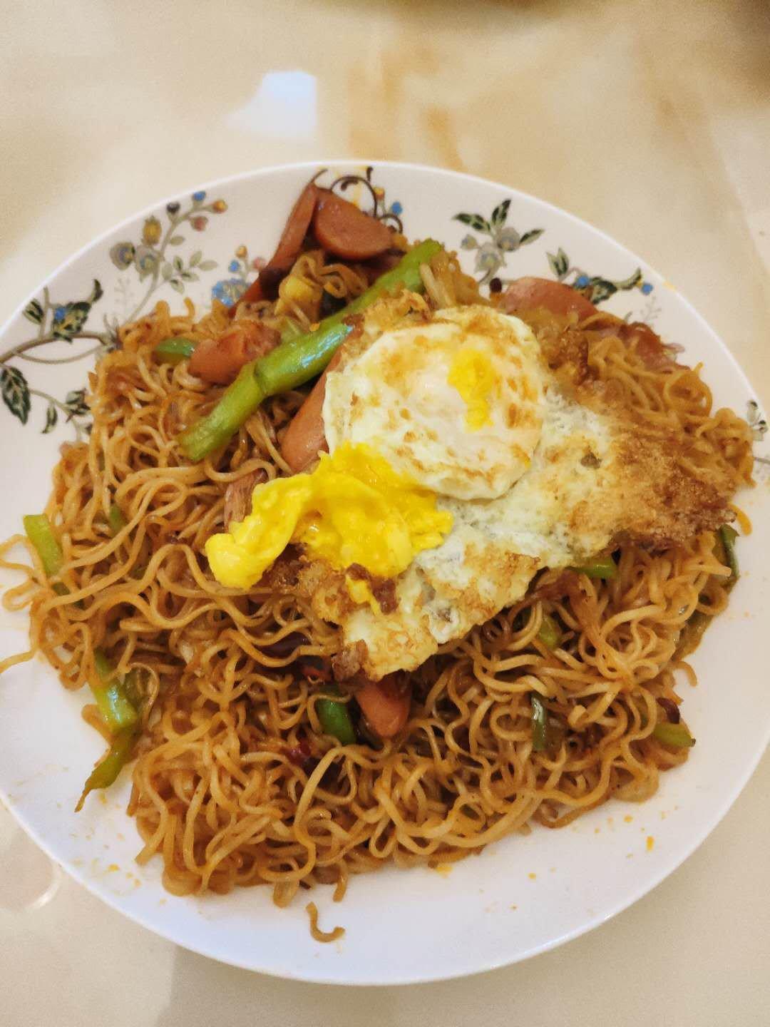 麻辣炒方便面