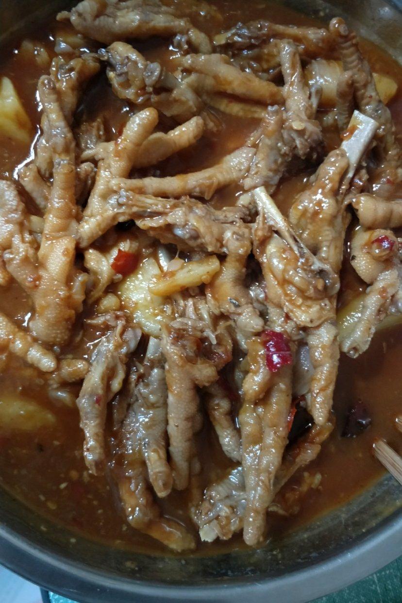胖哥俩鸡爪煲
