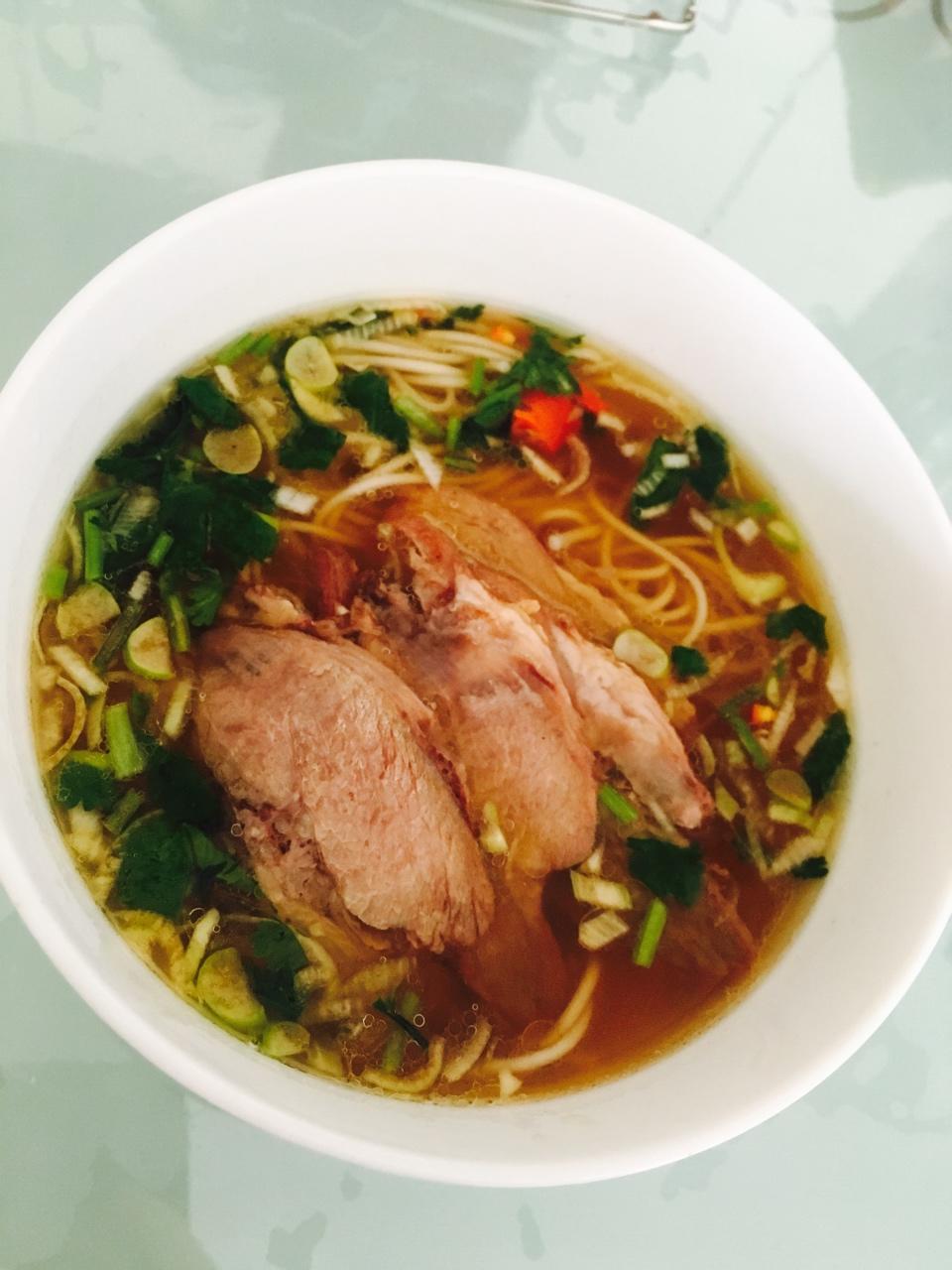 一碗热汤面