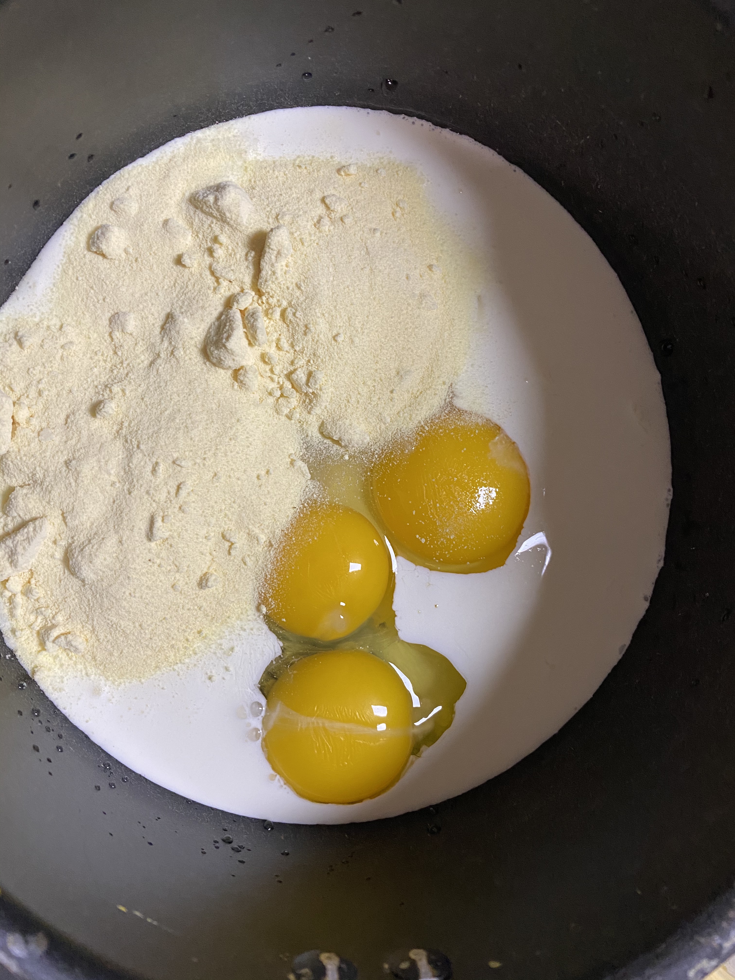 最最简单的做法，最简单的材料-奶黄流心月饼🥮的做法 步骤15