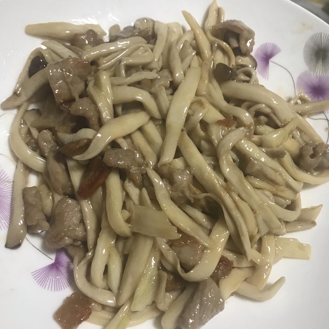 手撕杏鲍菇炒肉