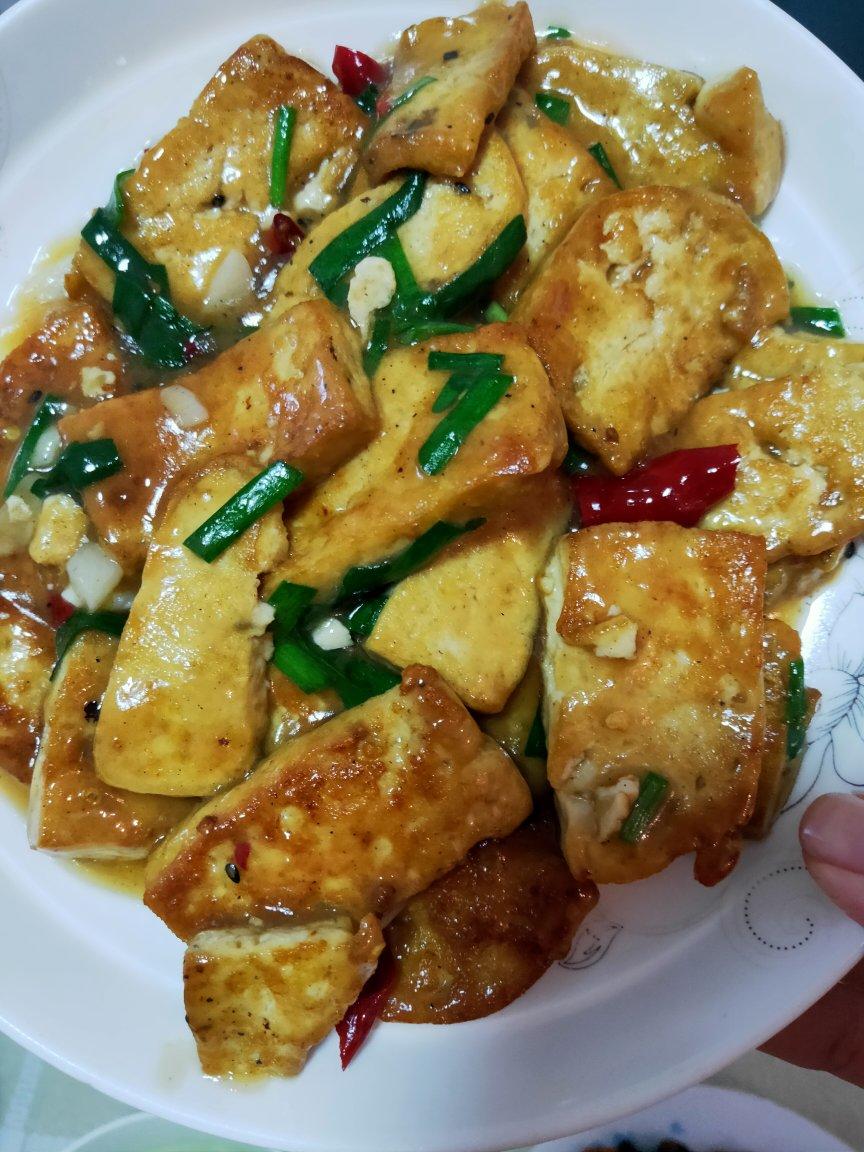 厨师长教你：“懒人烧豆腐”的家常做法，很简单懒人的做法，收藏