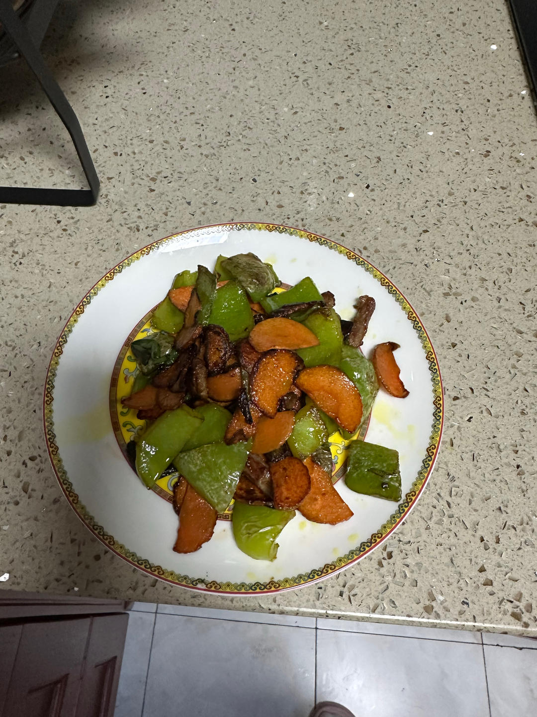 青椒胡萝卜炒肉