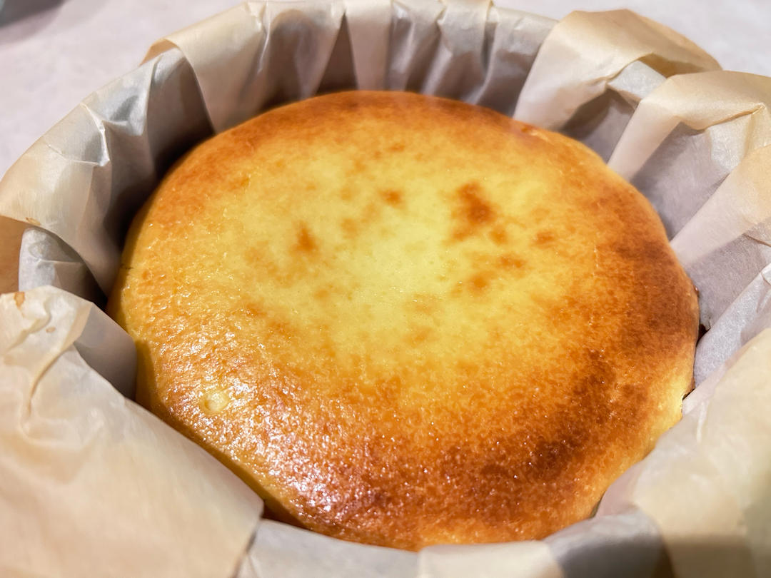 奶香浓郁的巴斯克蛋糕，搅一搅就能成功！