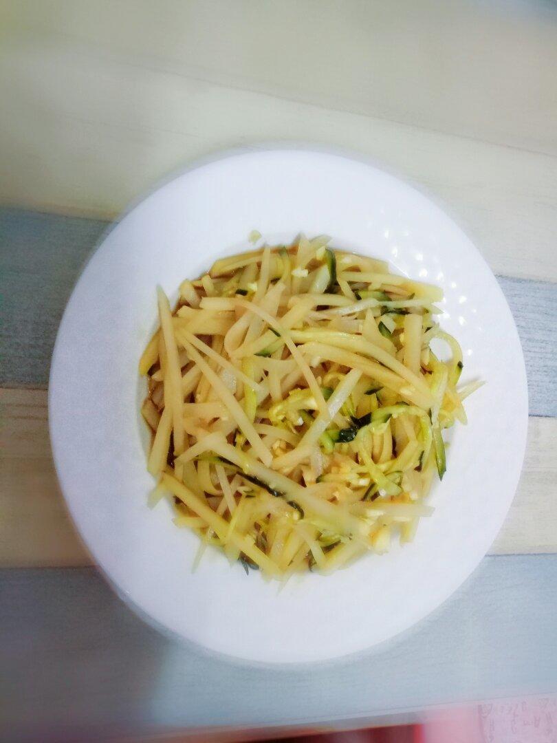 凉拌土豆丝