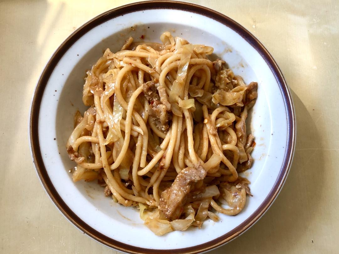 蒜香黑胡椒炒意大利面