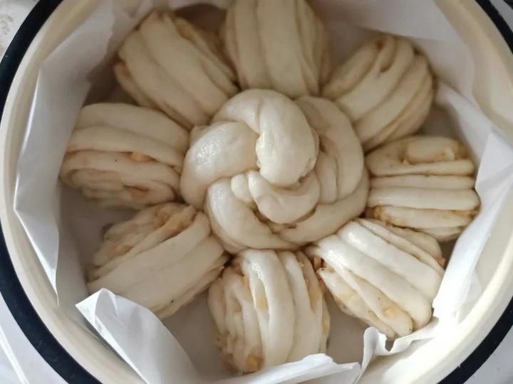 最好吃的火腿葱香花卷—附让葱不变黄的小窍门