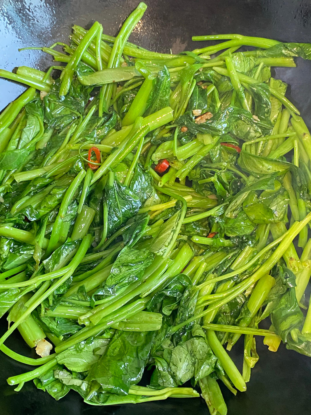 今年才知道，原來粗的空心菜要這么炒！的做法 步驟6