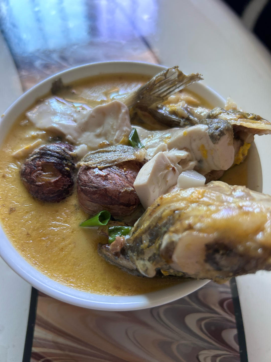 昂刺鱼豆腐汤（黄辣丁）