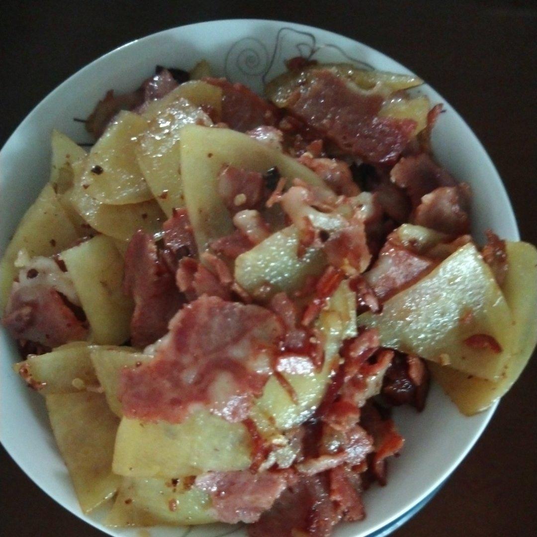 ㊙️好吃到多吃一碗饭的👍🏻［孜然培根土豆片］