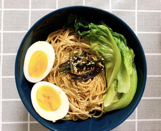 #家常菜#快手晚餐葱油面的做法