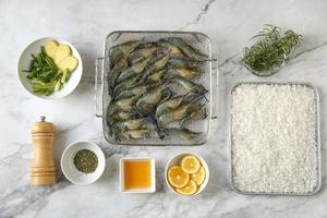 混合香草盐焗虾的做法 步骤1