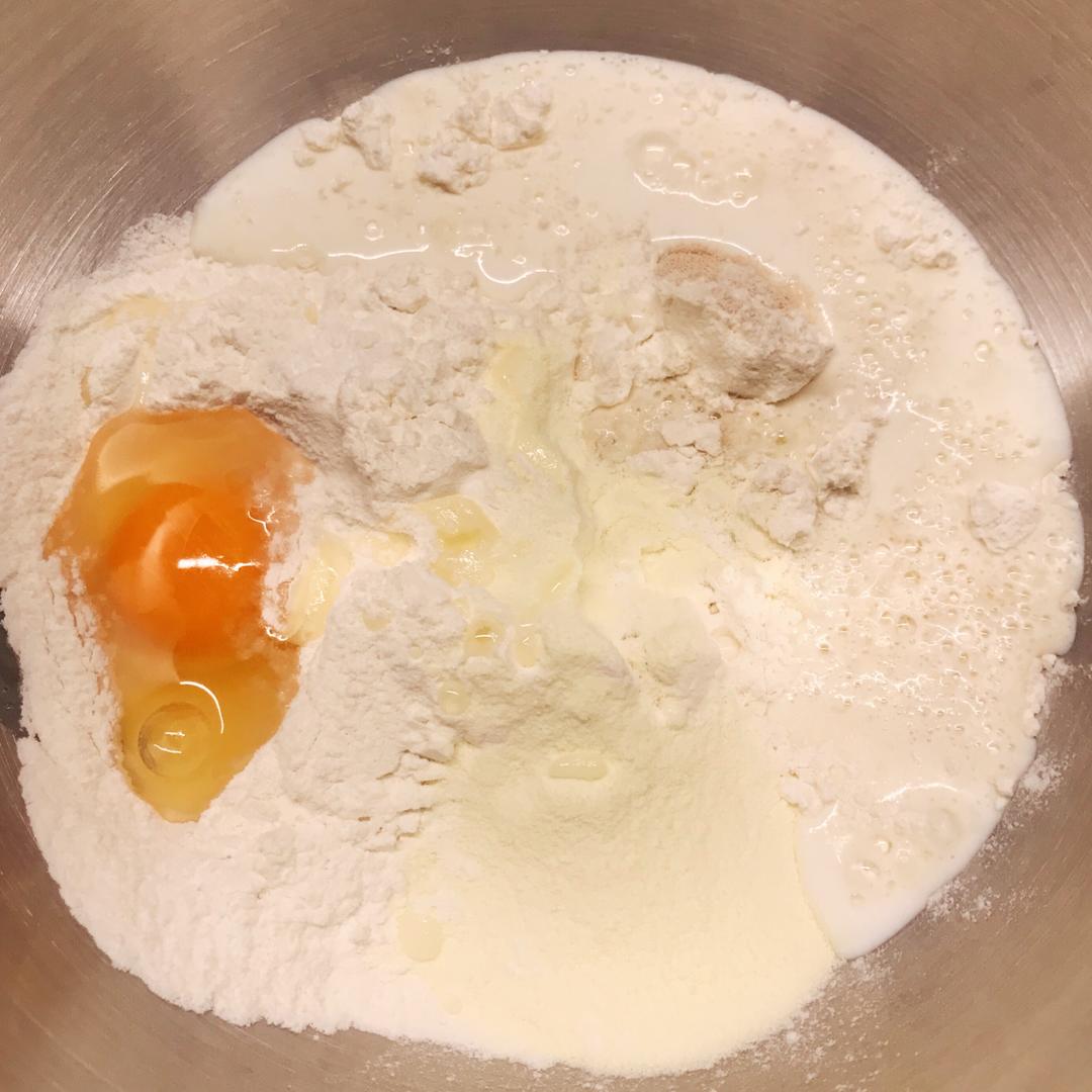 纯奶手撕吐司的做法 步骤1