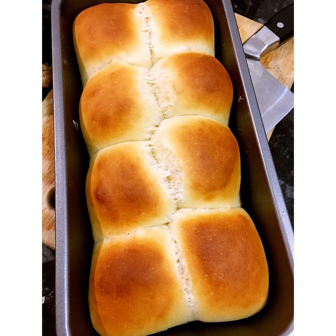 大人小孩都爱不释口的【蜂蜜牛奶小餐包】