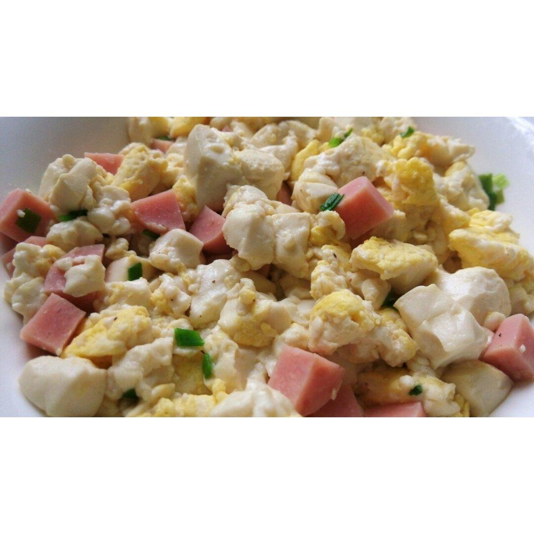 蛋包豆腐丁