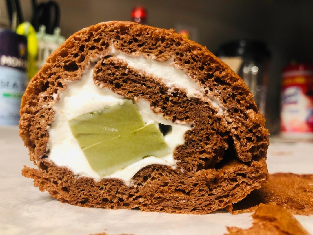 抹茶奶冻可可蛋糕卷