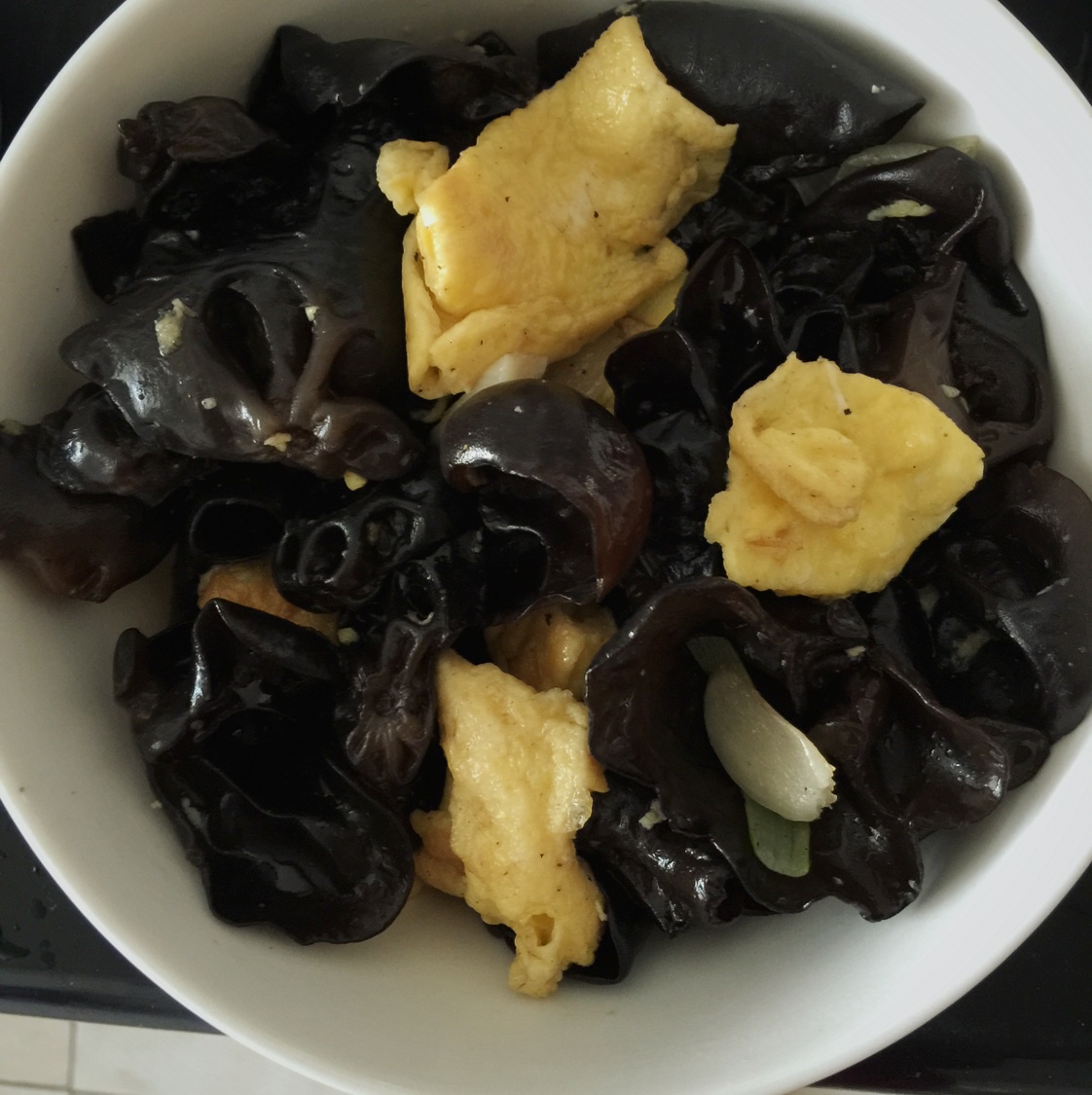 黑木耳炒鸡蛋