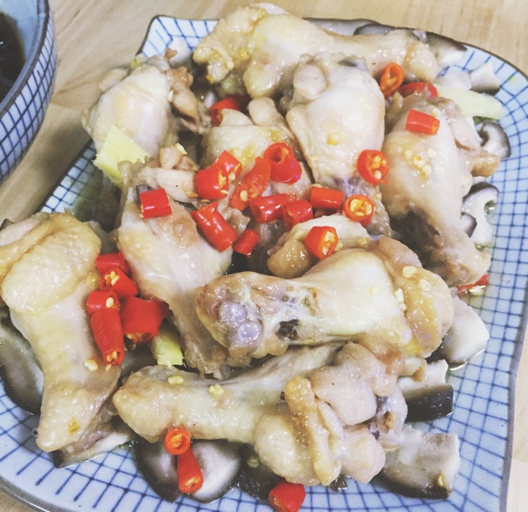 香菇蒸鸡腿肉