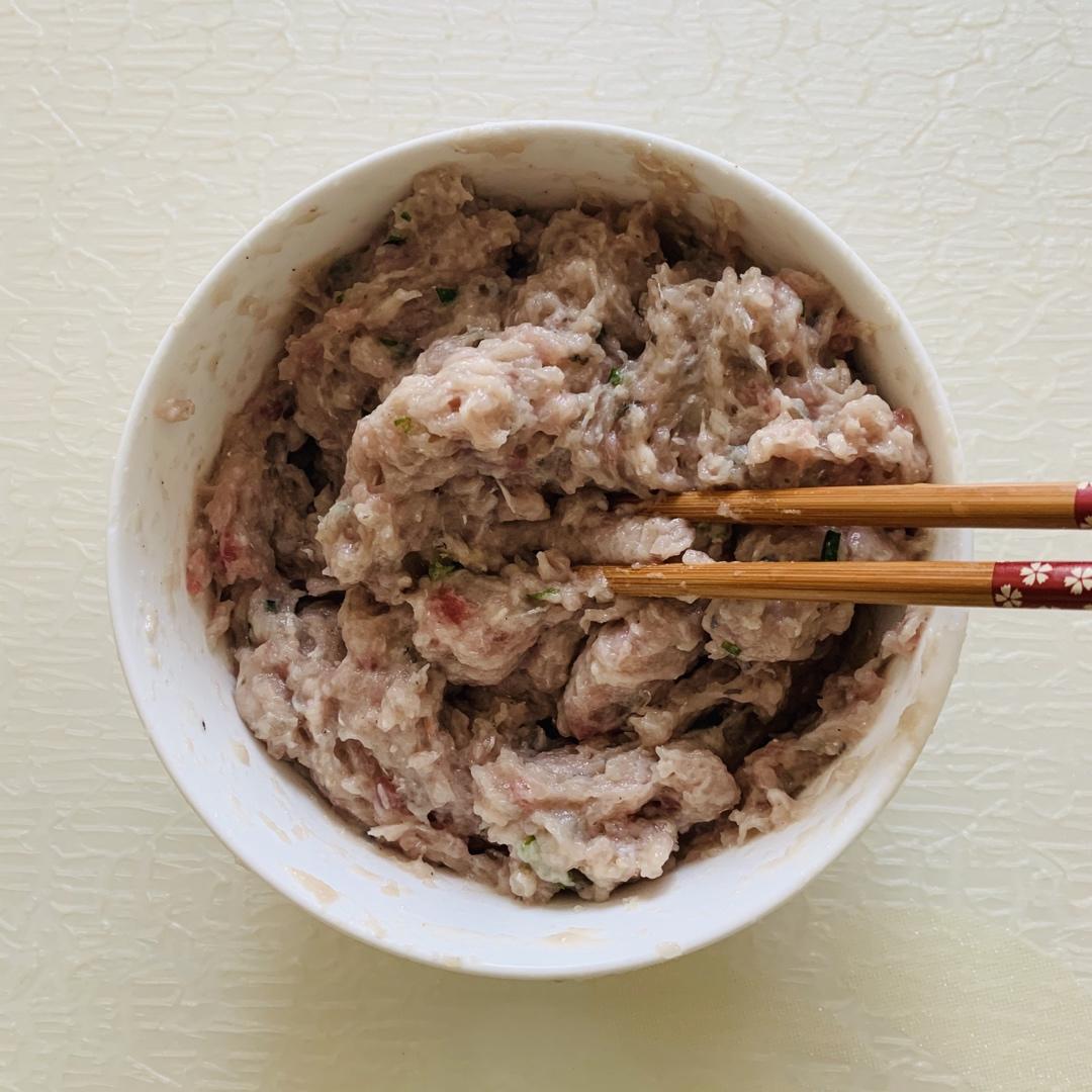 原汤化原食的刀鱼馄饨